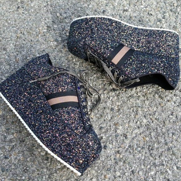 Last Size 6**🖤Blk Encructed Glitter Flatform - Picture 7 of 8